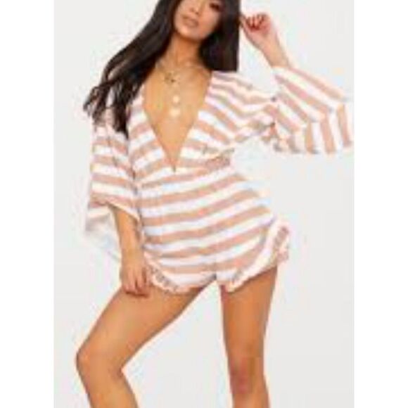 New Pretty little things lowcut  romper size 4 - Picture 1 of 6